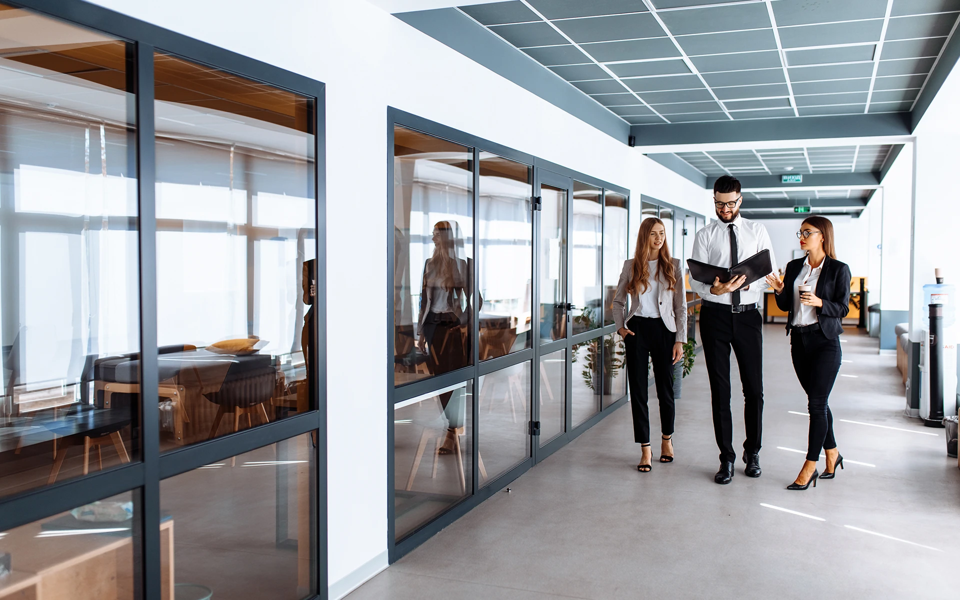 Cinqo - Business Center